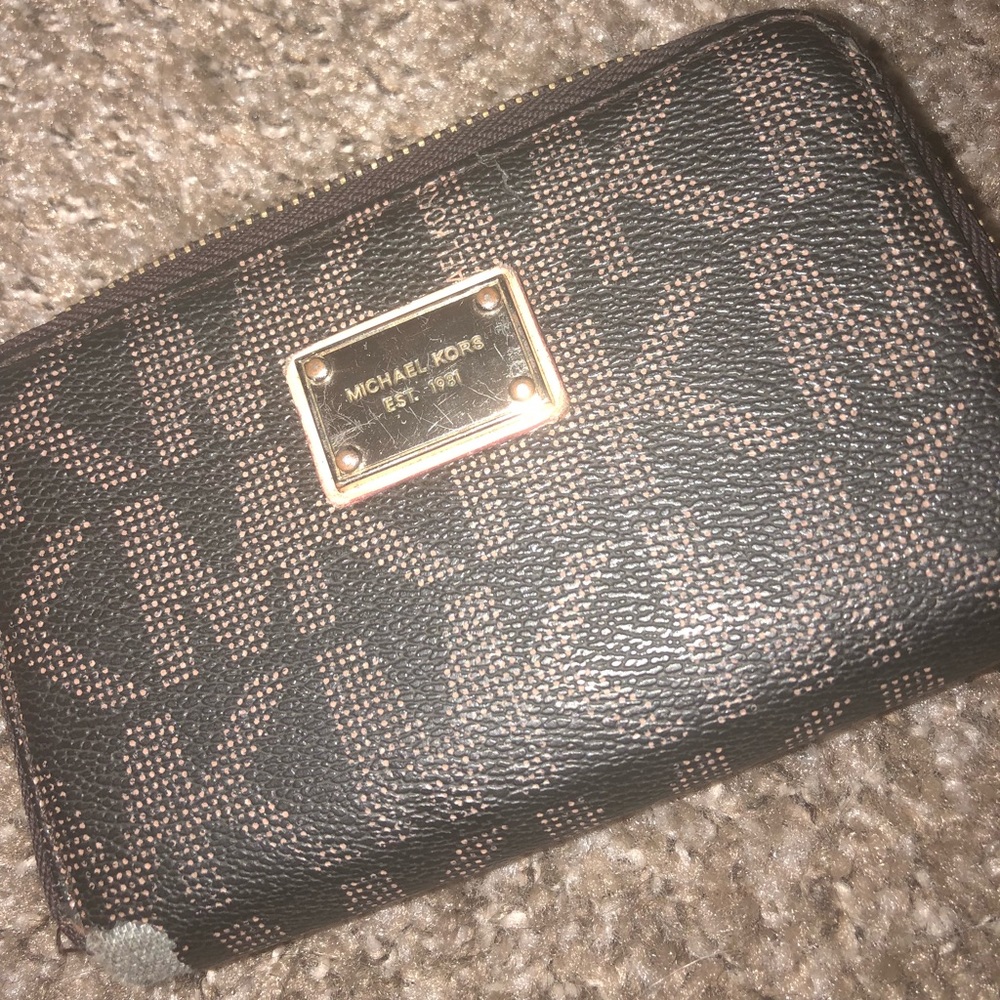Michael Kors wallet